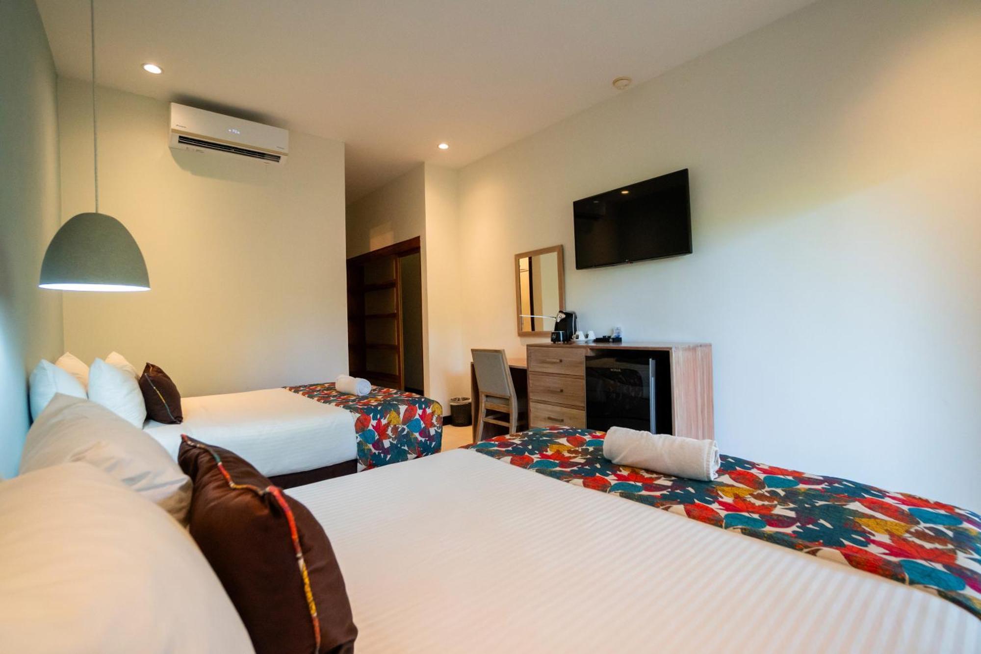 Hotel Costa Pacifica 에스테리요스 외부 사진
